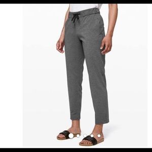 Lulu lemon gray on the fly pant 7/8
